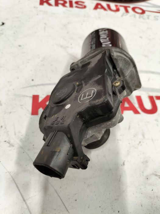 Моторче  предни чистачки Mitsubishi Outlander / Мицубиши