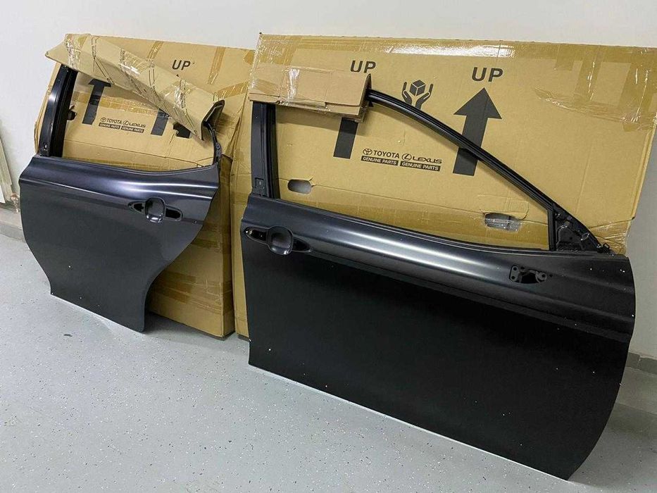 Двери на камри оригинал 70/75