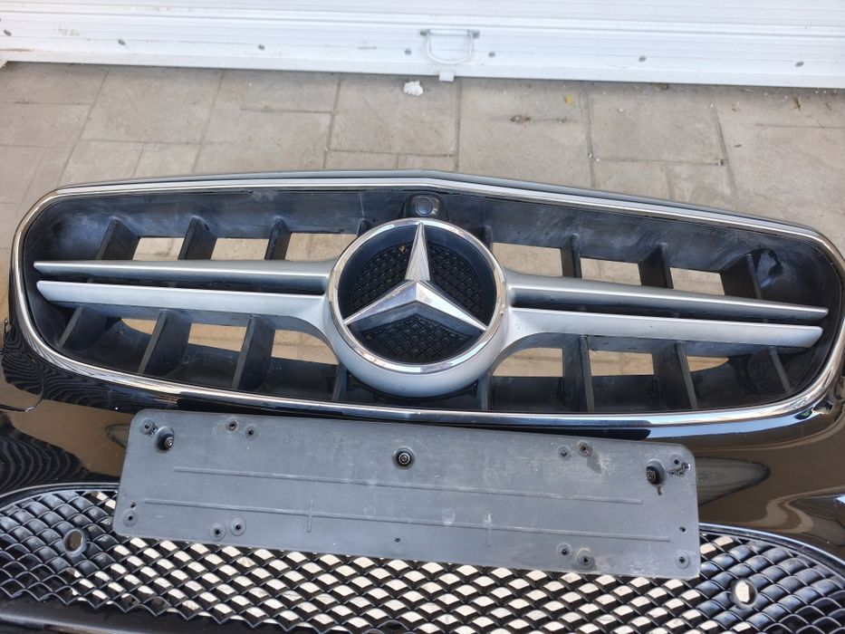 Предна  Броня за Mercedes E klass W213 AMG