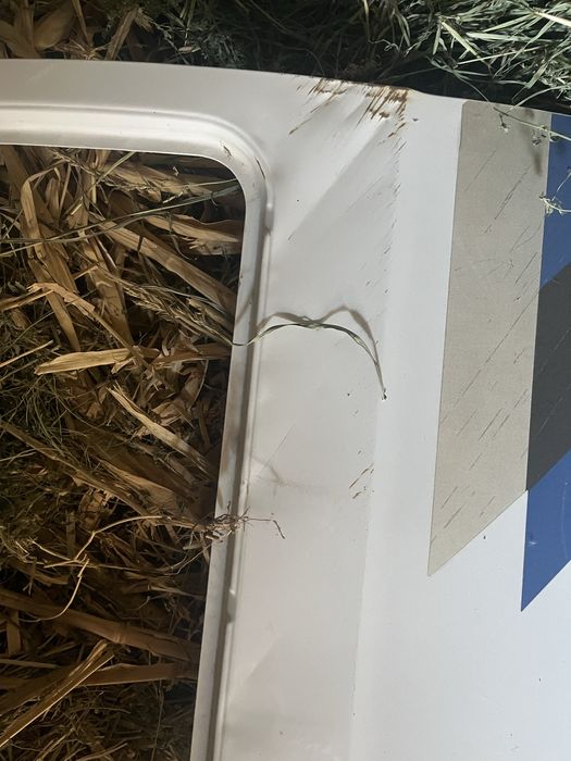 Damas orta chap eshik