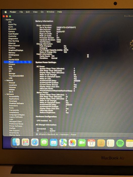 Macbook Air 13,3” Model A1466, 128Gb 133 cicluri incarcare. Ca nou!