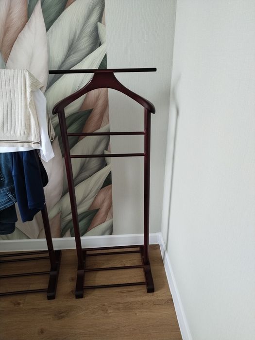 Вешалка немой слуга