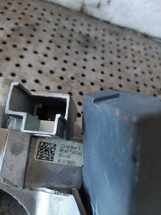 Contact auto cu cheie jeep patriot 2006 c34035m 05057297ag