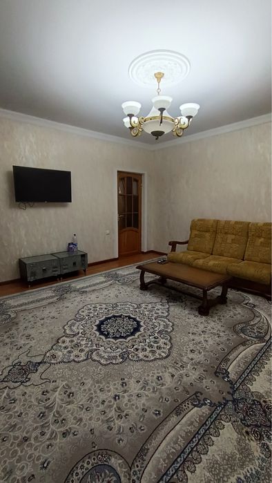 3 xonali uy sotiladi srochna