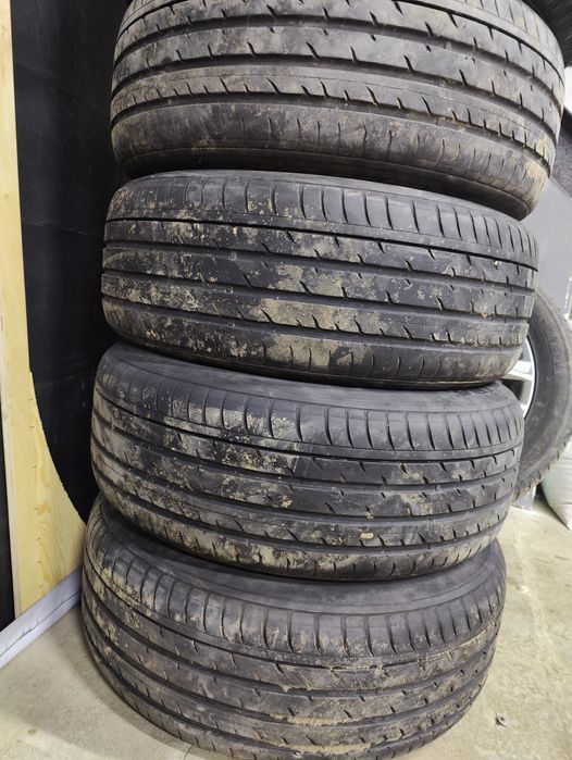 Продам б/у резину 235/60/18