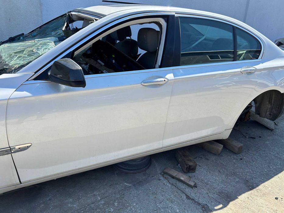 Usi BMW X3 E83 X3 F25 X5 E70 Seria 3 E90 F30 Seria 5 F10 Seria 7 F01