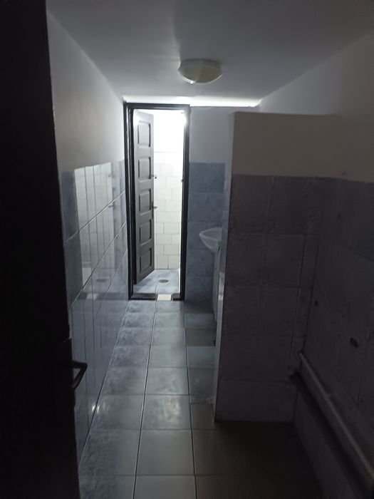 Închiriez spațiu comercial