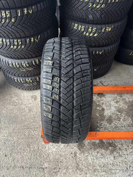 Anvelopa Iarna 255/45/19 Vredestein WinTrac Pro 255 45 19 R19