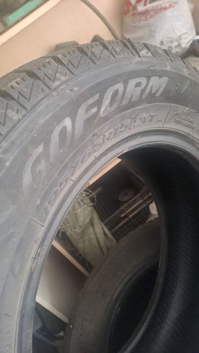 Зимние резины в отличном состоянии