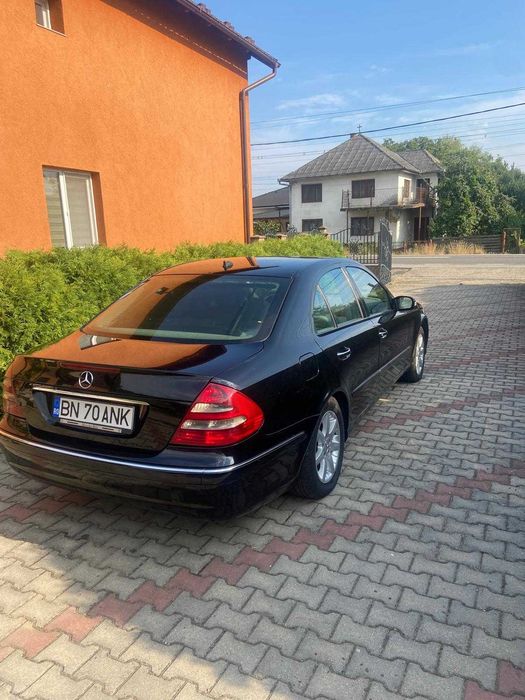 MERCEDES-BENZ E-Class 2005 — imagine 5