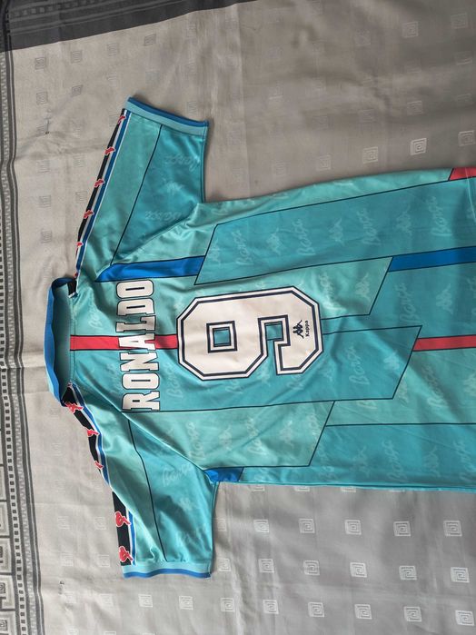 Роналдо Назарио, Барселона гостуваща фланелка 96-97 (Beckett COA)