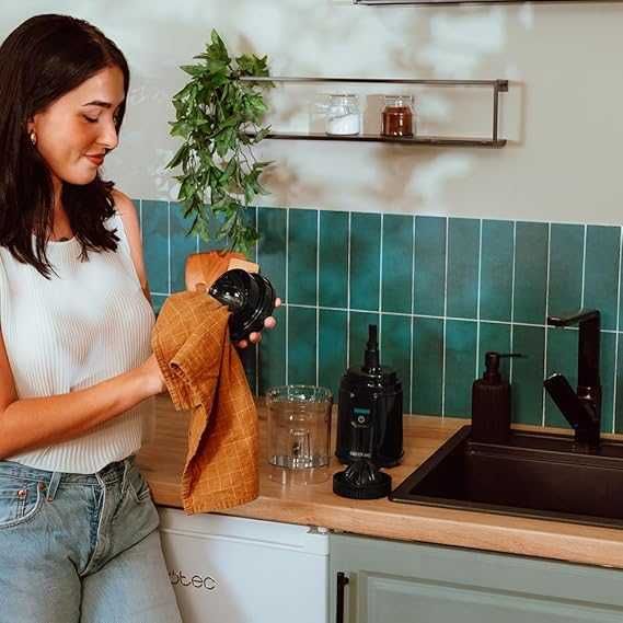 Електрическа сокоизстисквачка за портокали Cecotec Essential