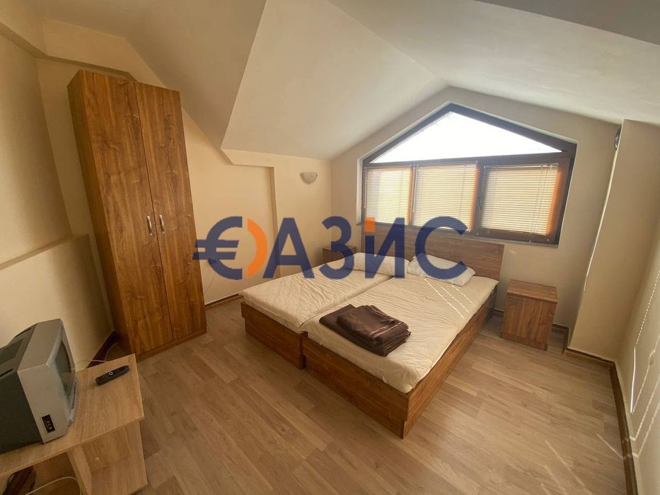 Продава се Хотел в Черноморец - 660 кв.м за 1023 €/кв.м - Снимка #9