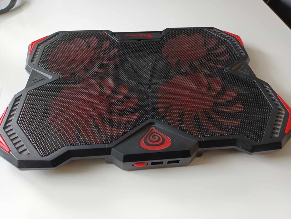 Cooler laptop cu 4 ventilatoare