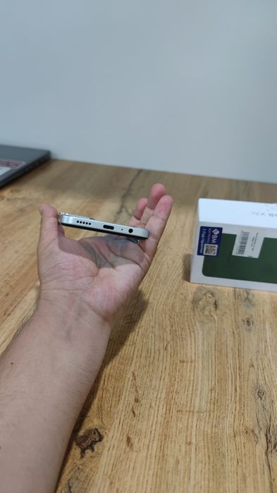 Tez va arzon narxlarda sotiladi telefon HONOR X7c 8/256 Holati yaxshi