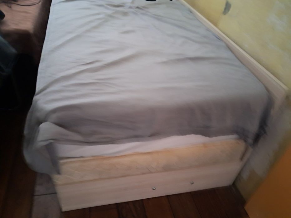 2 легла с 3 матрака и ракла