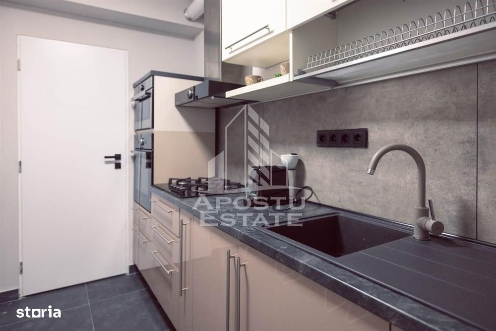 Apartament cu 2 camere semidecomandat in zona Lipovei