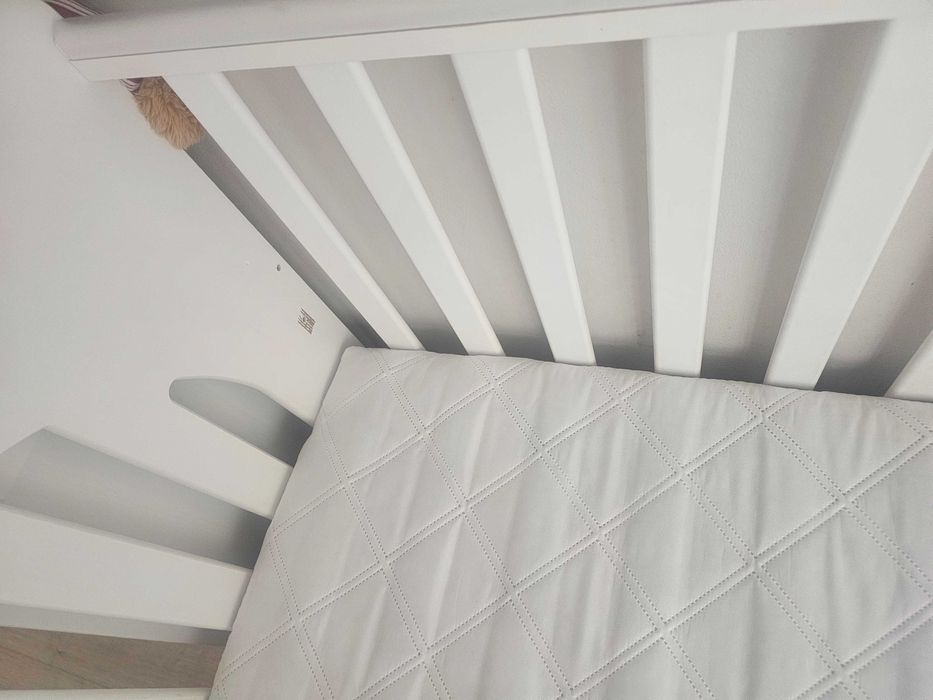 Бебешко/детско бяло легло