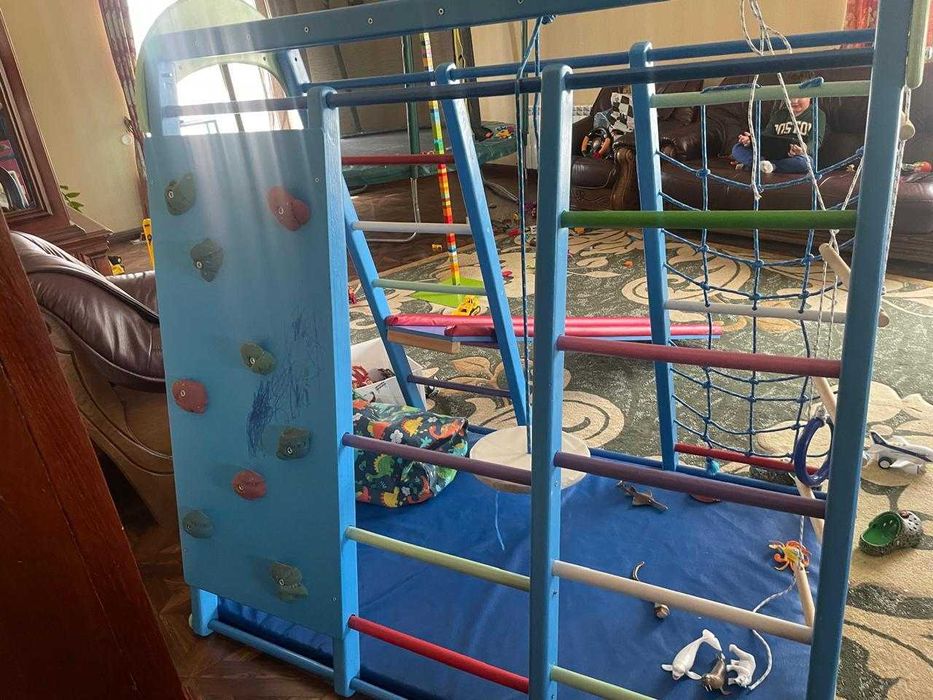 Детская спортивная горка