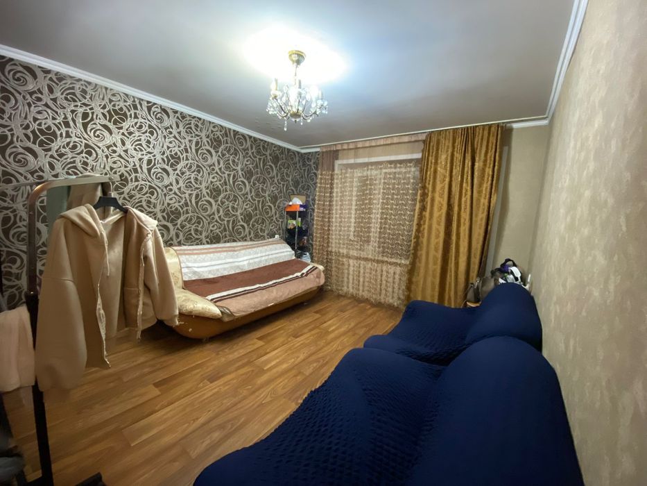 На подселение девушку 30.000 + ком услуга