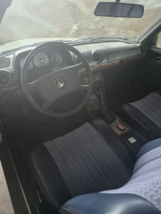 Vand Mercedes c230 W123