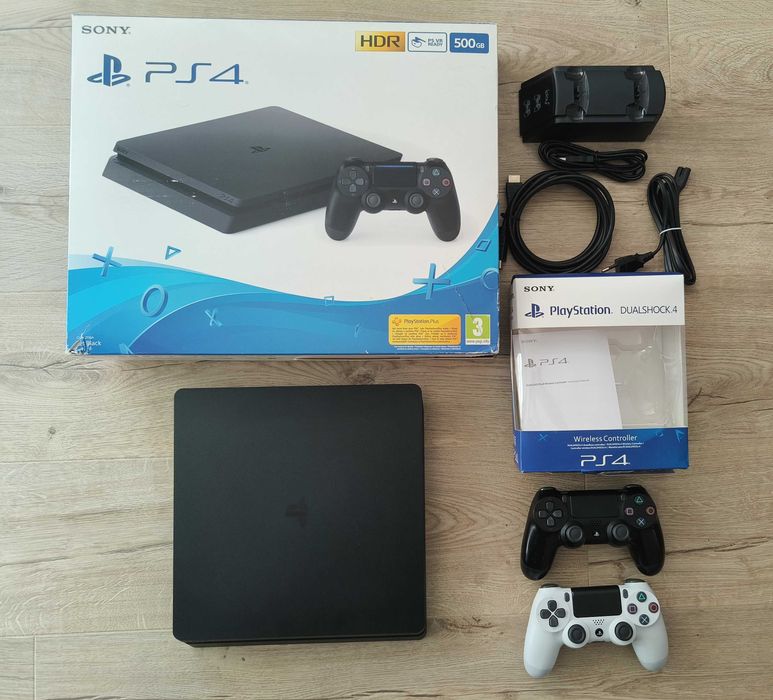 PlayStation 4 Slim (500GB)