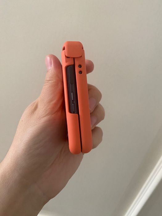 Motorola Razr 40 чехол