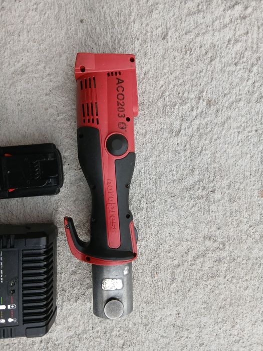 Акумулаторна радиална преса Novopress  Aco 203