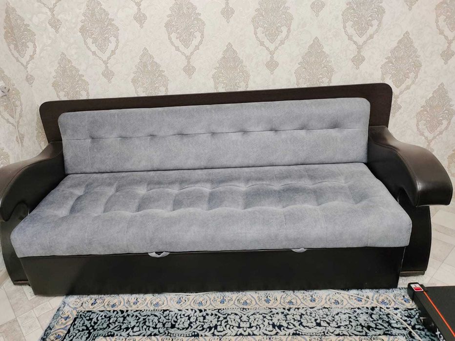 Продам диван! Срочно!