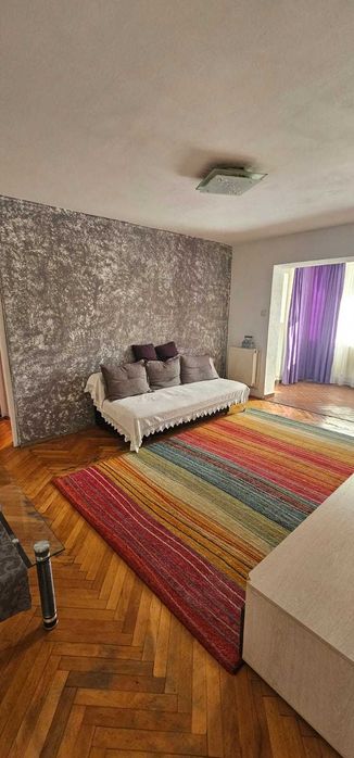 Apartament cu 4 camere