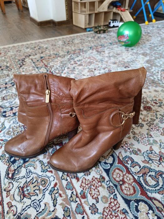 Продам зимние сапоги