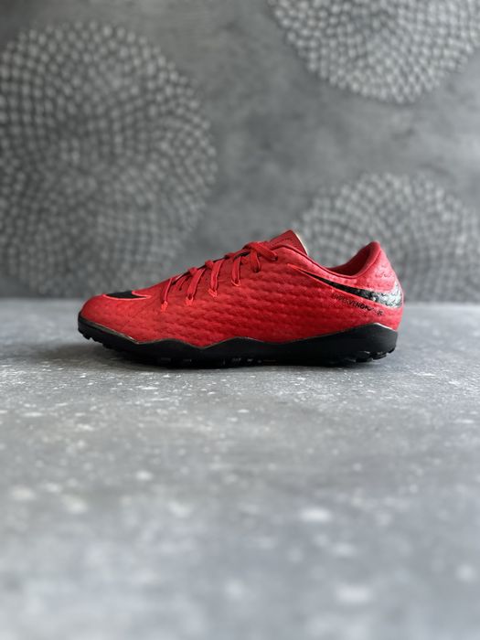 Сороконожки Nike Hypervenom
