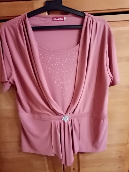 дамски рокли и блузи