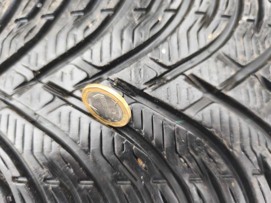 Продавам 4 броя зимни гуми Kleber