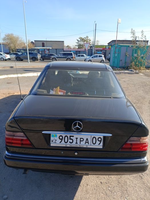 Мерседес 124 250