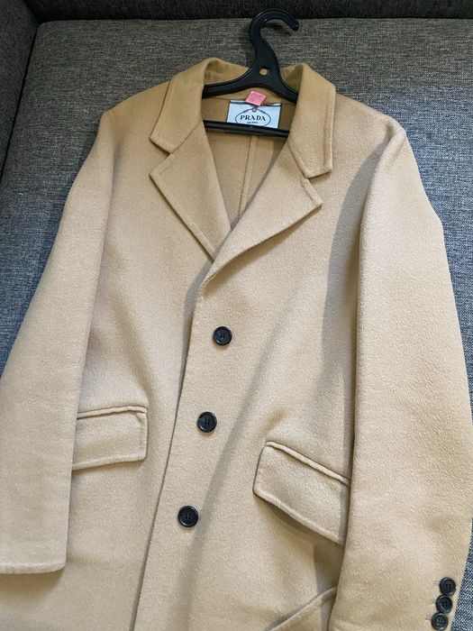 Prada пальто оригинал