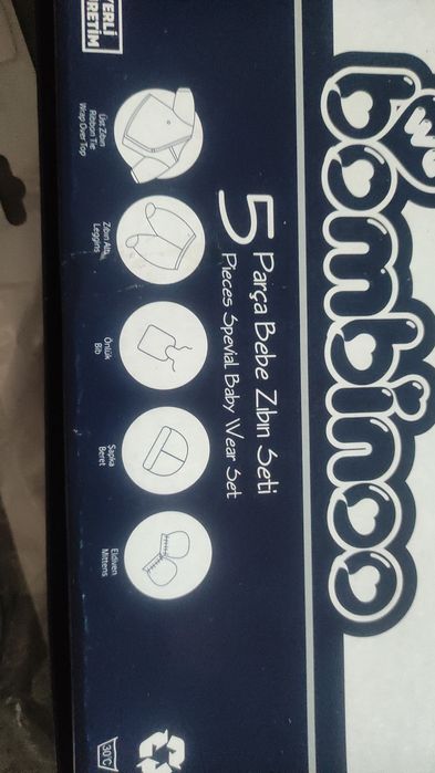 Costum nou nascut botez bebe baiat caciulite sosete manusite brodate