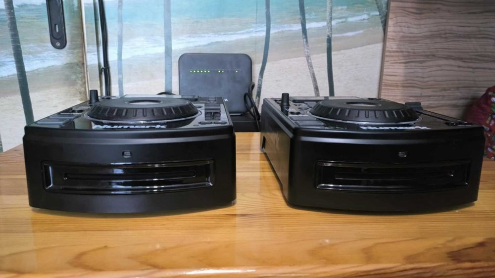 2бр. Numark NDX500 + куфар Magma