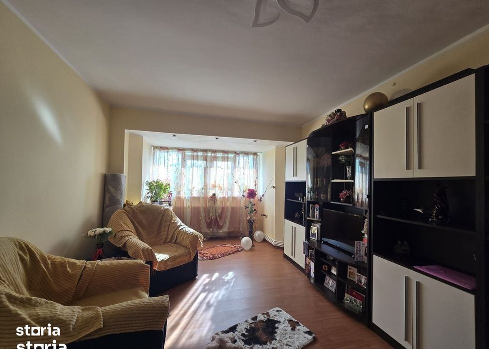 2 Camere Semidecomandat, Tiglina 1 –Regiment 11 Siret/ Penny Market