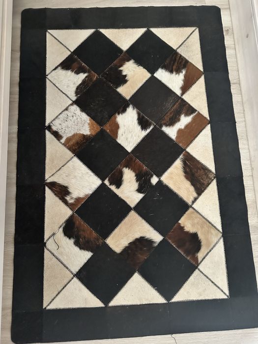 Продам ковёр из кожи