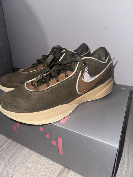 Lebron 20 Olive Green