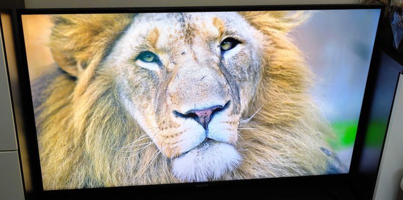 Samsung 50-инчов 4K Ultra HD Smart LED Серия 7 - Samsung UE50NU7092U