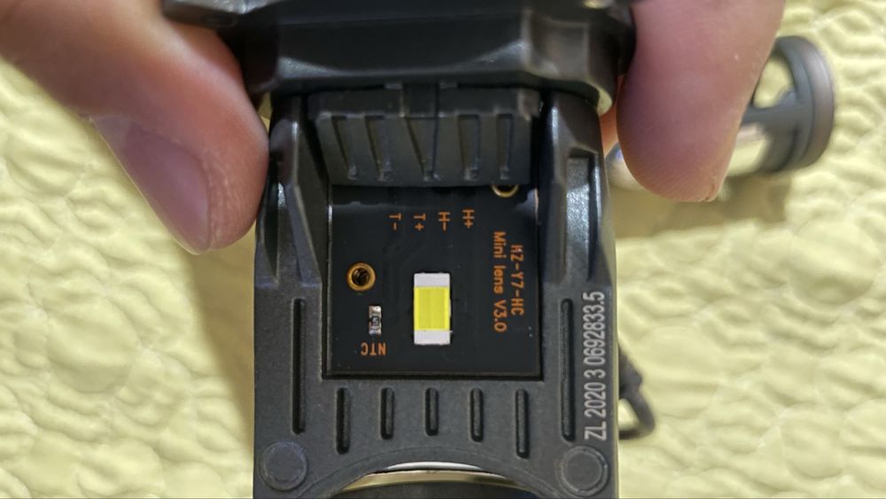 Лед линза фары.