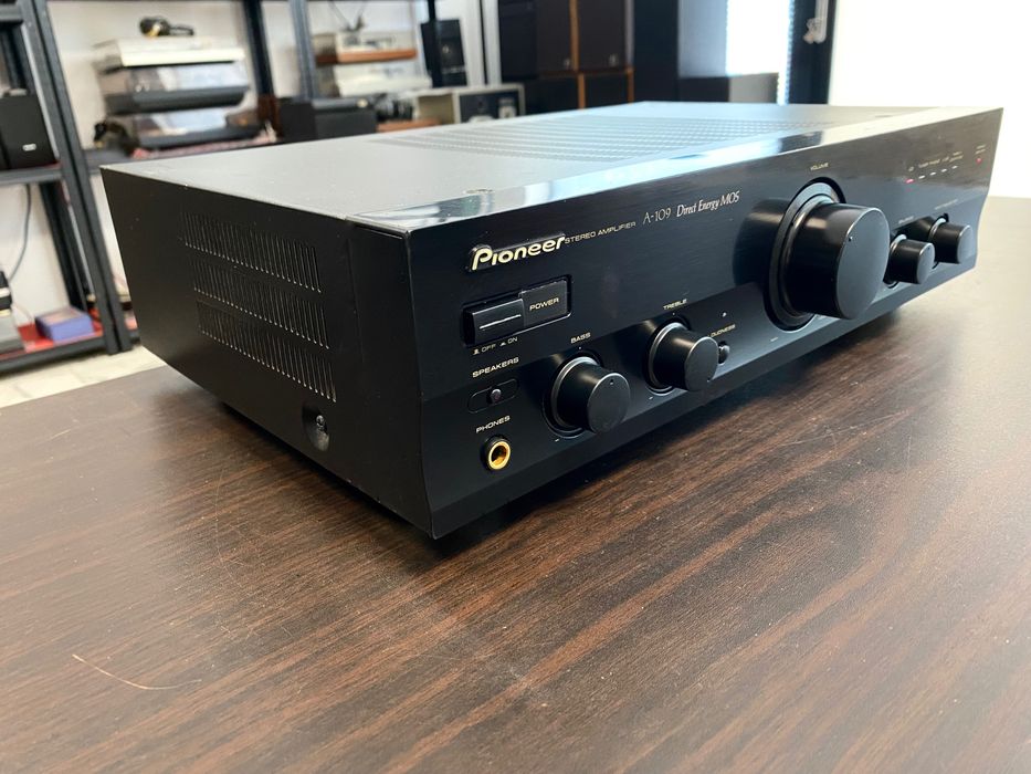 Усилвател Pioneer