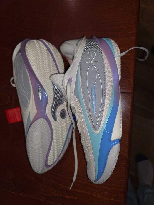 Баскетболни маратонки