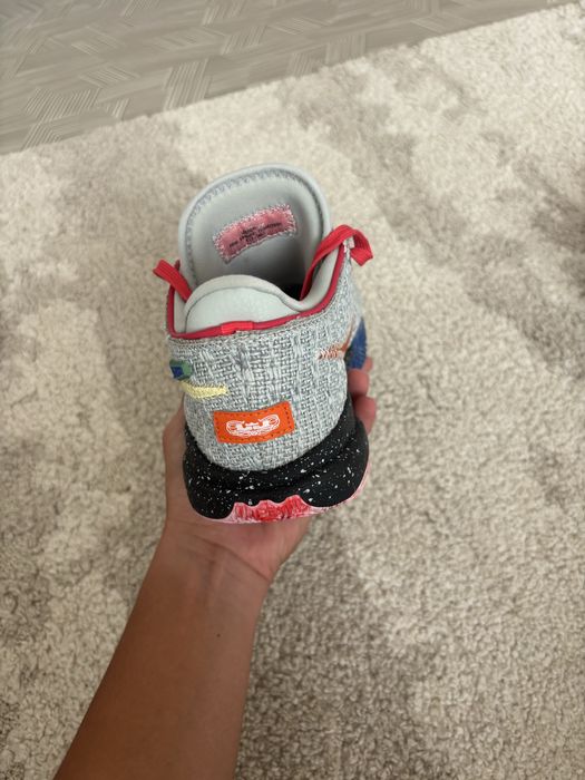 Обувки-Lebron20.Размер-39.