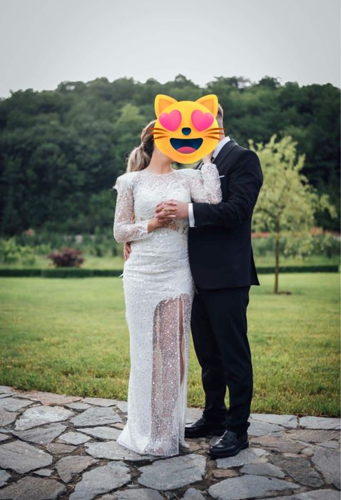 Rochie de mireasa cu aplicații
