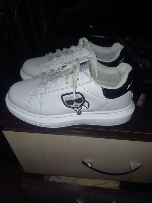 Продам красовки детские