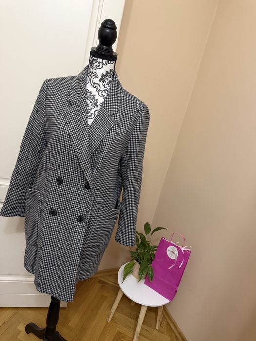 Palton nou zara marimea M