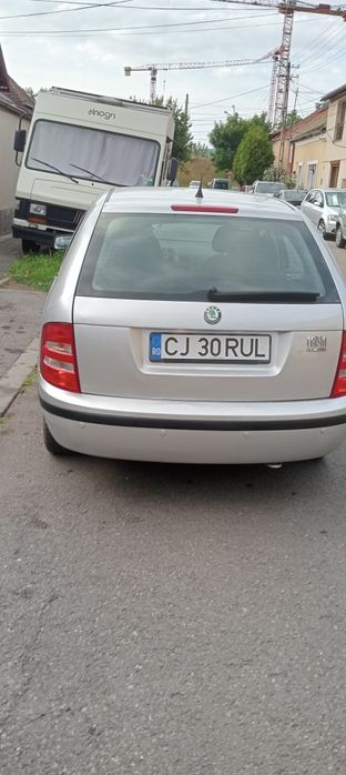 Vând Skoda Fabia 1.4 benzina